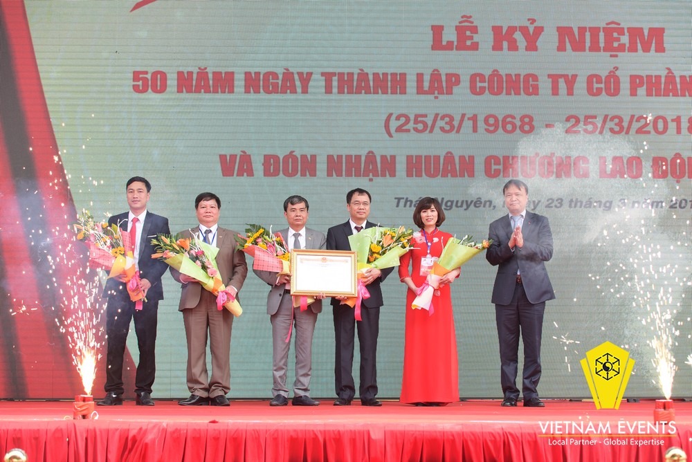 The celebration of 50th anniversary foundation of FUTU1 and recieving First Class Labor Medal